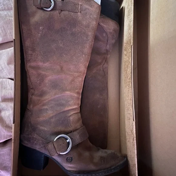 Distressed leather tall boots.by Born - Picture 10 of 15